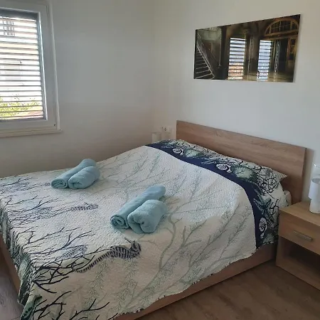 Odlicno Opremljeni Novouredeni Apartmani Iva, Okrug Gornji Trogir Exterior foto