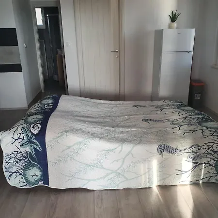 Odlicno Opremljeni Novouredeni Apartmani Iva, Okrug Gornji Trogir Exterior foto