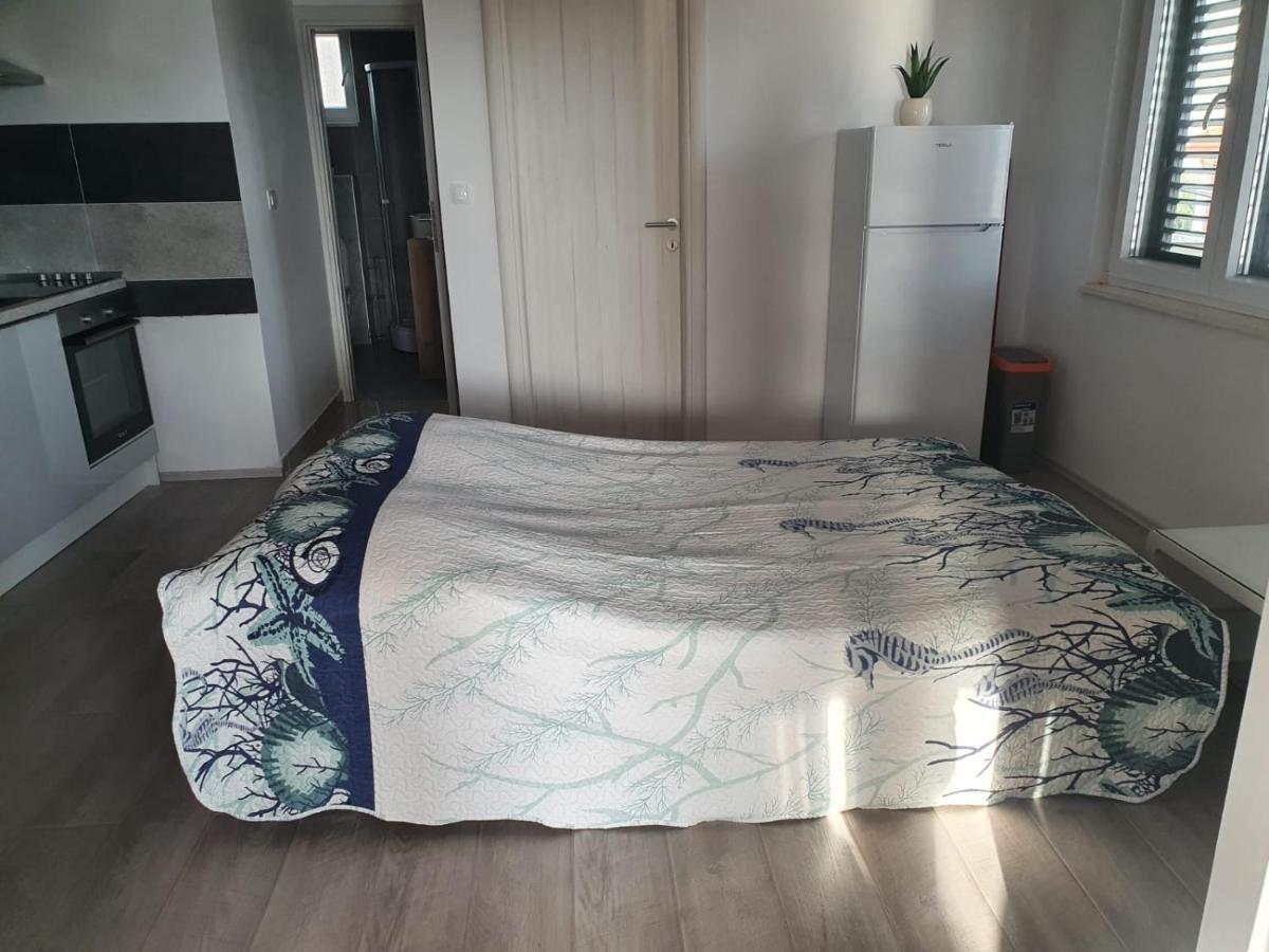 Odlicno Opremljeni Novouredeni Iva, Okrug Gornji Trogir