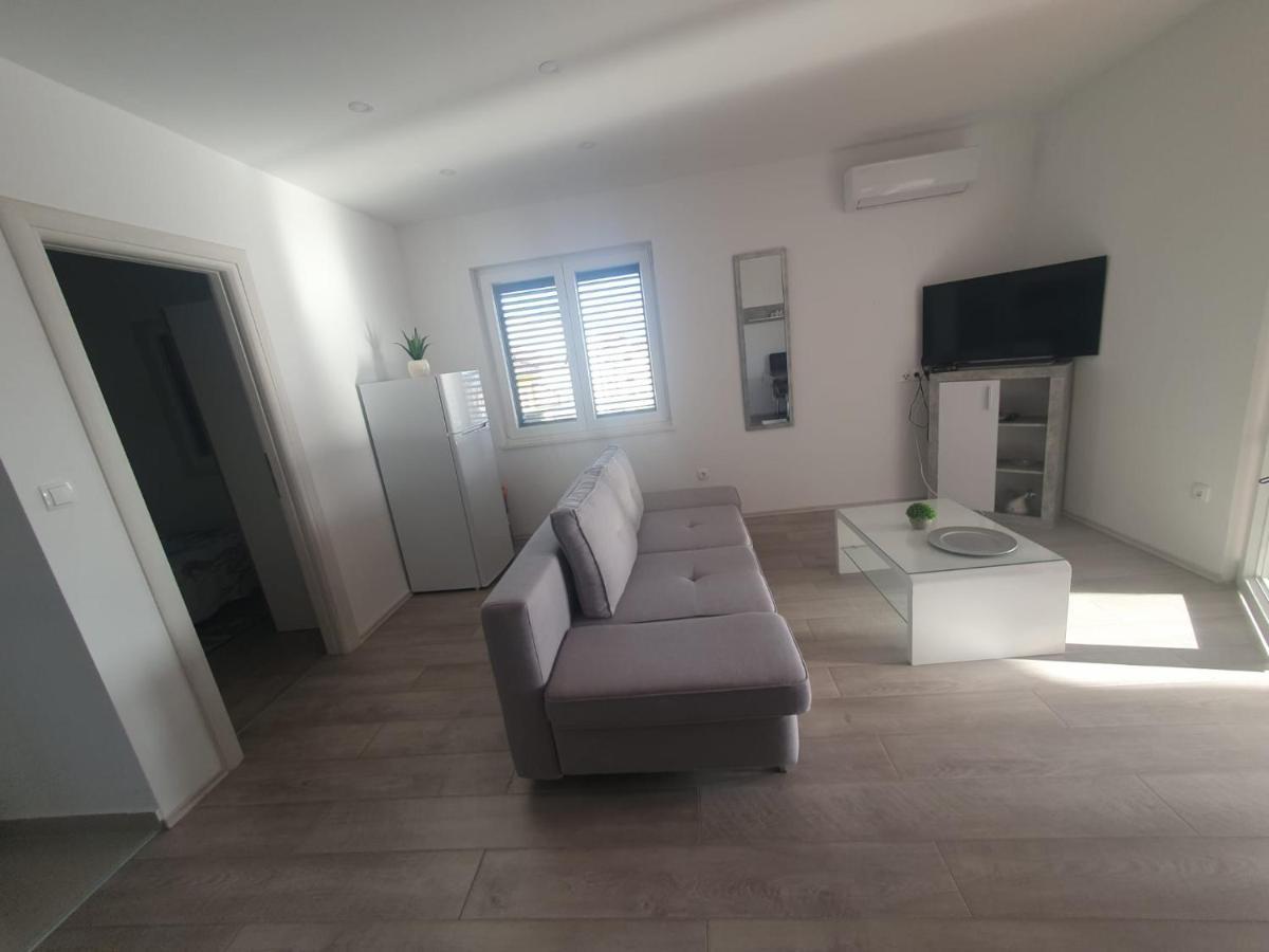 Odlicno Opremljeni Novouredeni Iva, Okrug Gornji Apartment Trogir