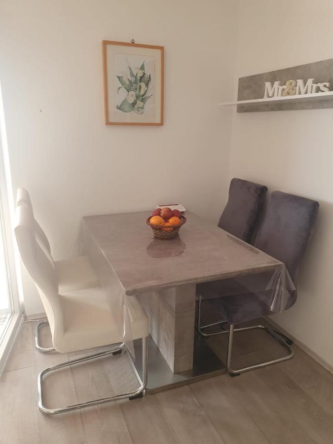 Odlicno Opremljeni Novouredeni Iva, Okrug Gornji Trogir