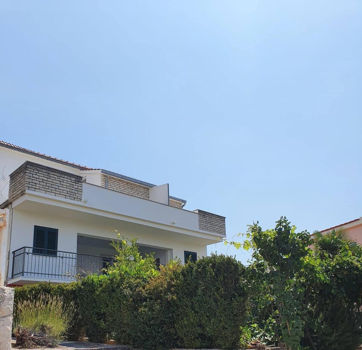 Odlicno Opremljeni Novouredeni Iva, Okrug Gornji Apartment