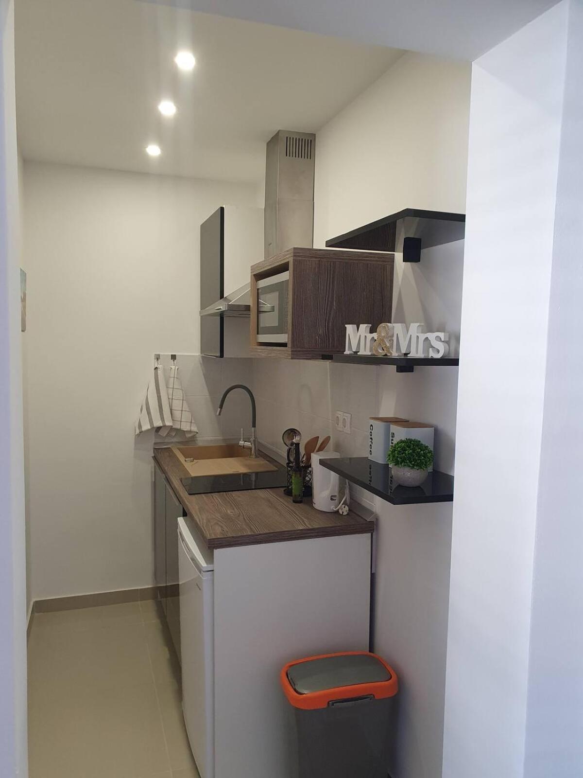 Apartment Odlicno Opremljeni Novouredeni Iva, Okrug Gornji