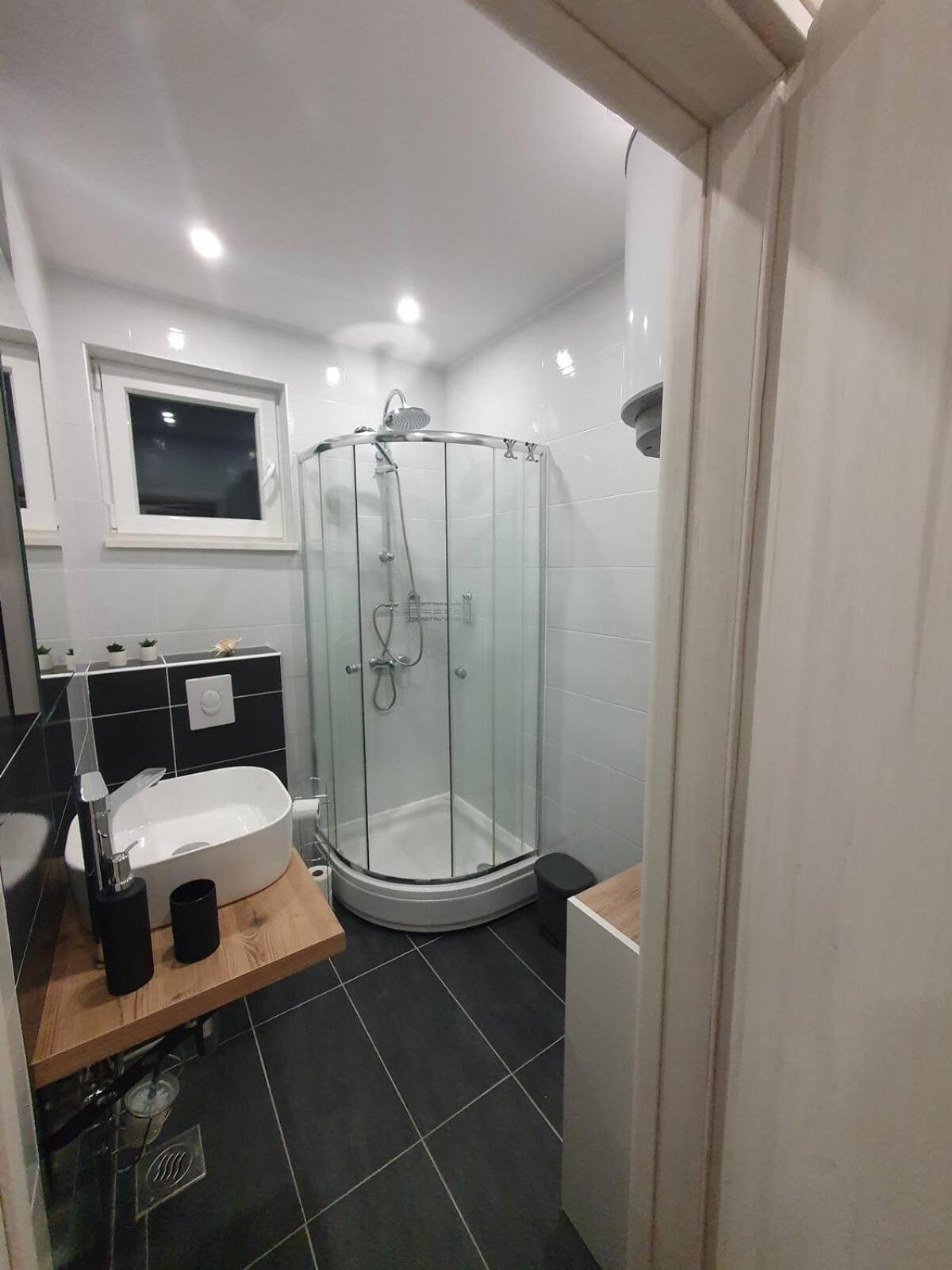 Apartment Odlicno Opremljeni Novouredeni Iva, Okrug Gornji Trogir